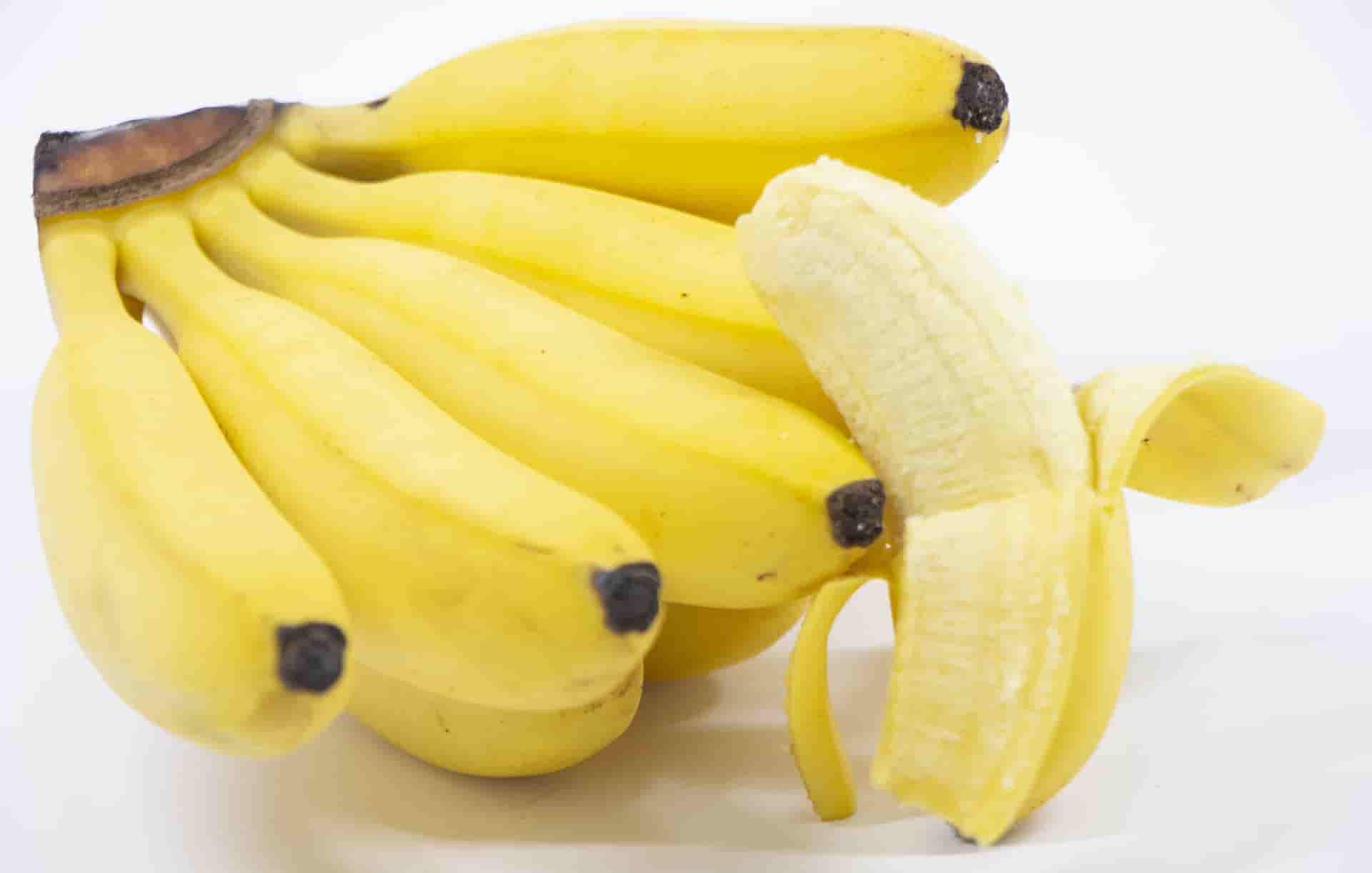 バナナを毎日食べるとどうなる？痩せる？太る？食べ過ぎると害なの？